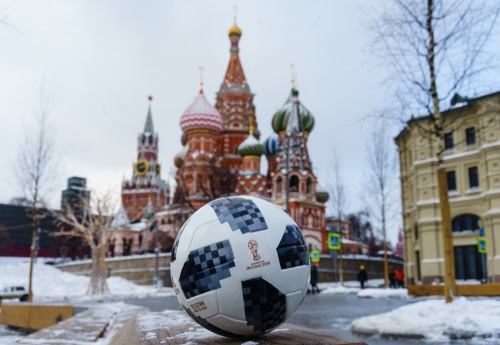 ballon worldcup sur la place rouge de Moscou