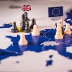 pions echecs positionnes sur carte europe